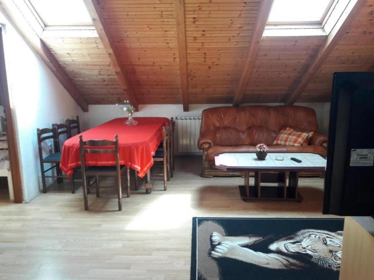 Apartman Opg Balja Garesnica Eksteriør bilde